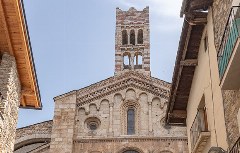 Kathedrale Santa Maria in der spanischen Pyrenäen-Bergstadt La Seu d´Urgell